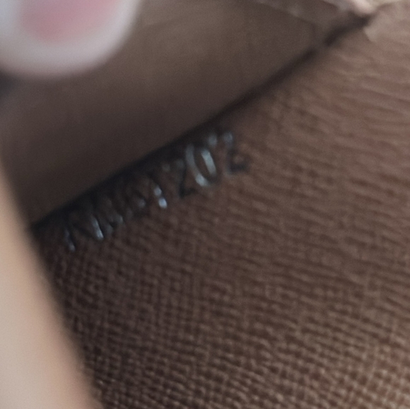 Louis Vuitton Monogram Wallet - Picture 11 of 13